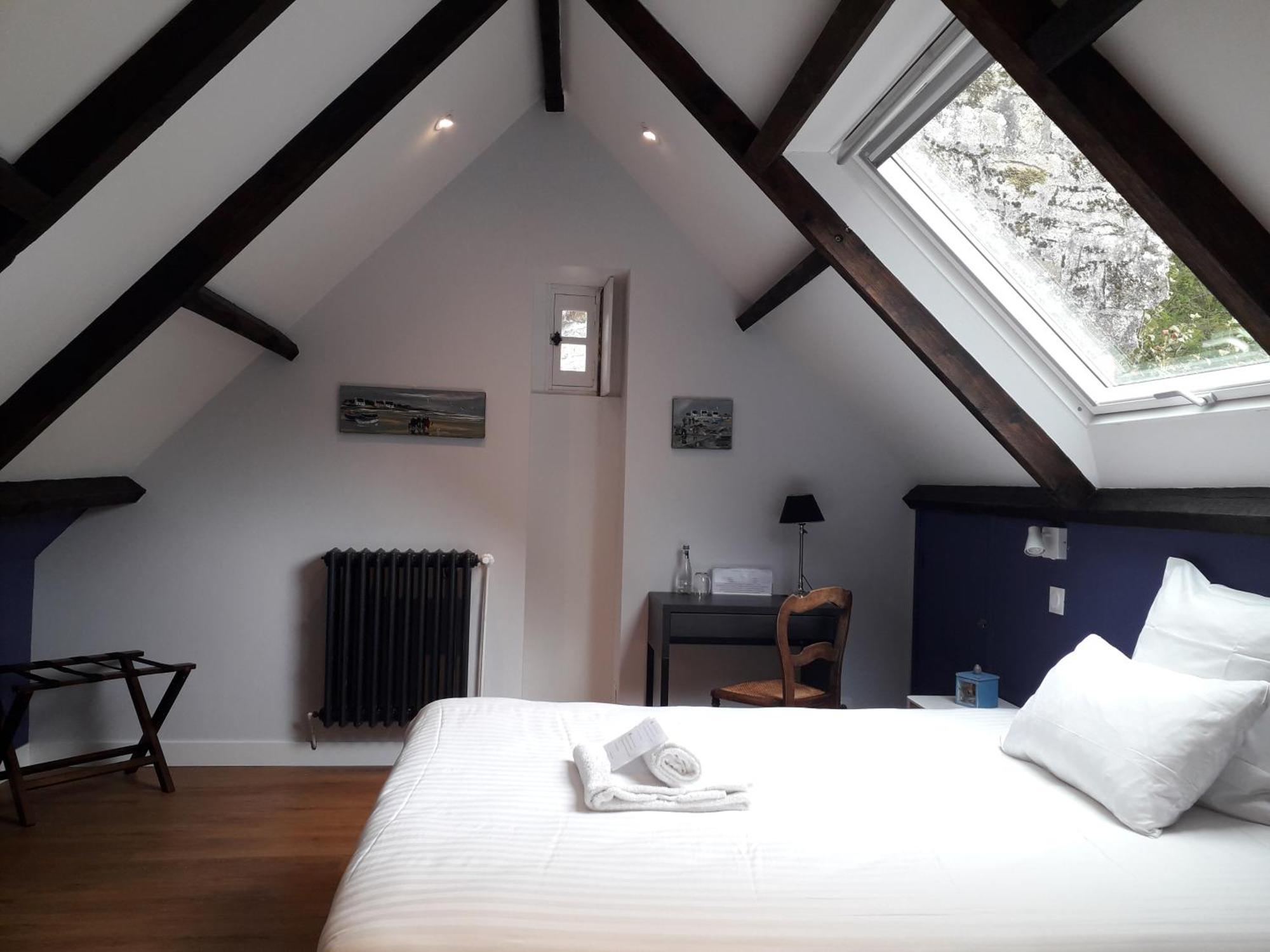 Manoir Du Moustoir - Hotel Les Empreintes Saint-Evarzec Bagian luar foto