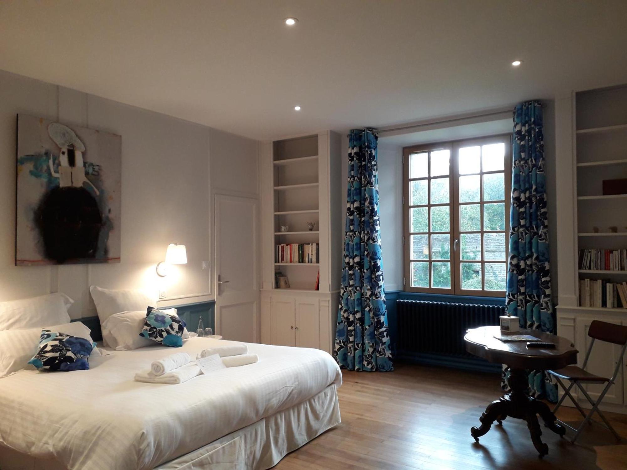 Manoir Du Moustoir - Hotel Les Empreintes Saint-Evarzec Bagian luar foto