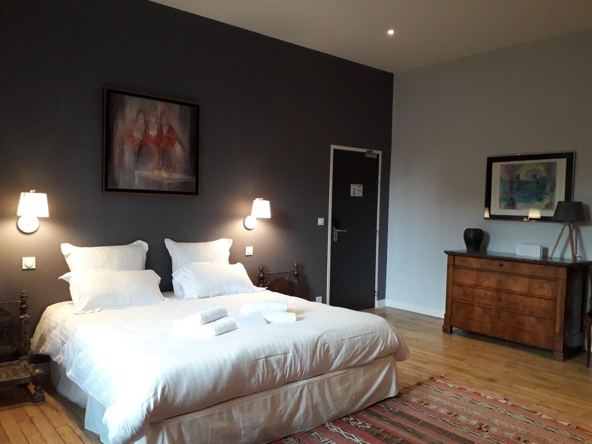 Manoir Du Moustoir - Hotel Les Empreintes Saint-Evarzec Bagian luar foto