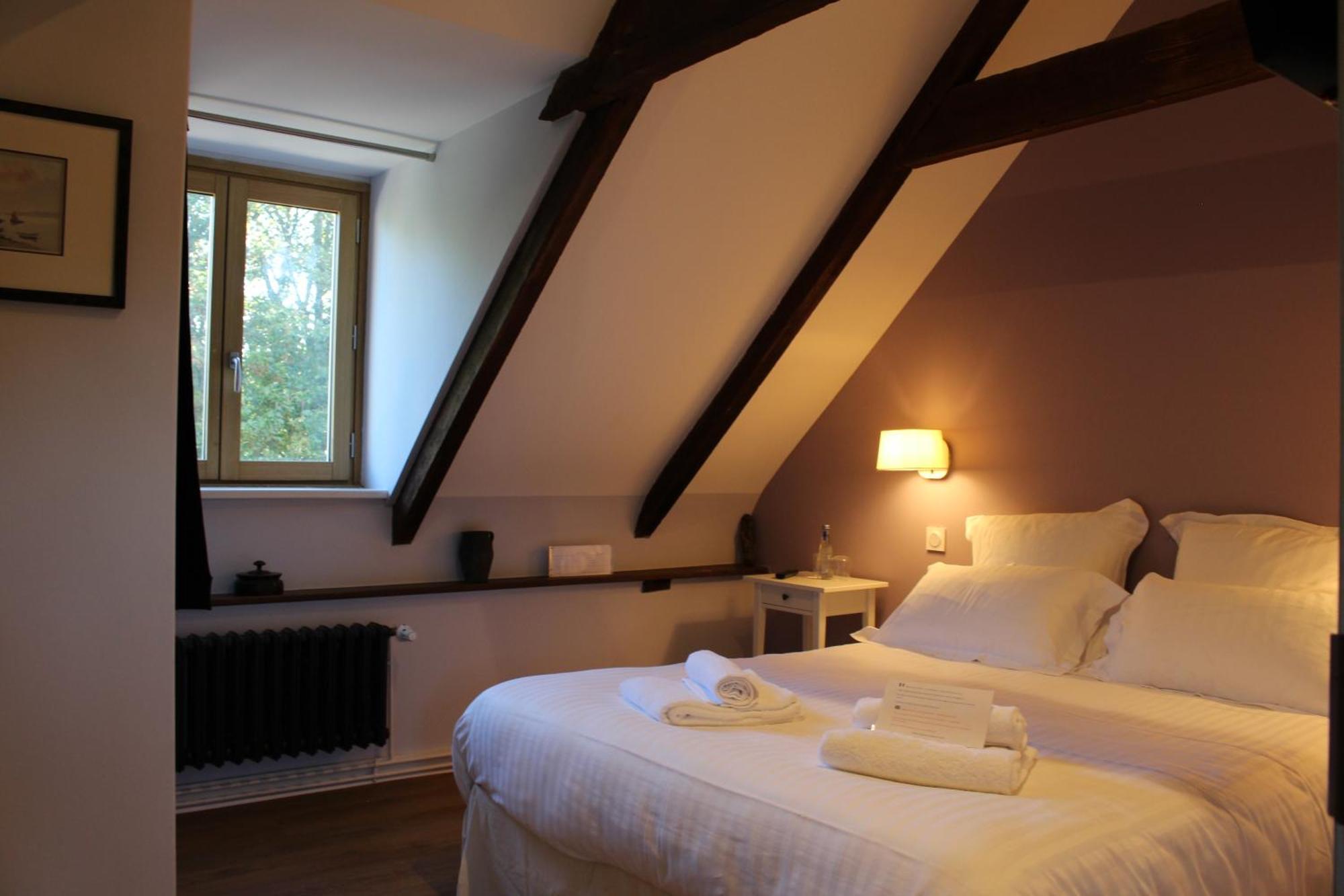 Manoir Du Moustoir - Hotel Les Empreintes Saint-Evarzec Bagian luar foto