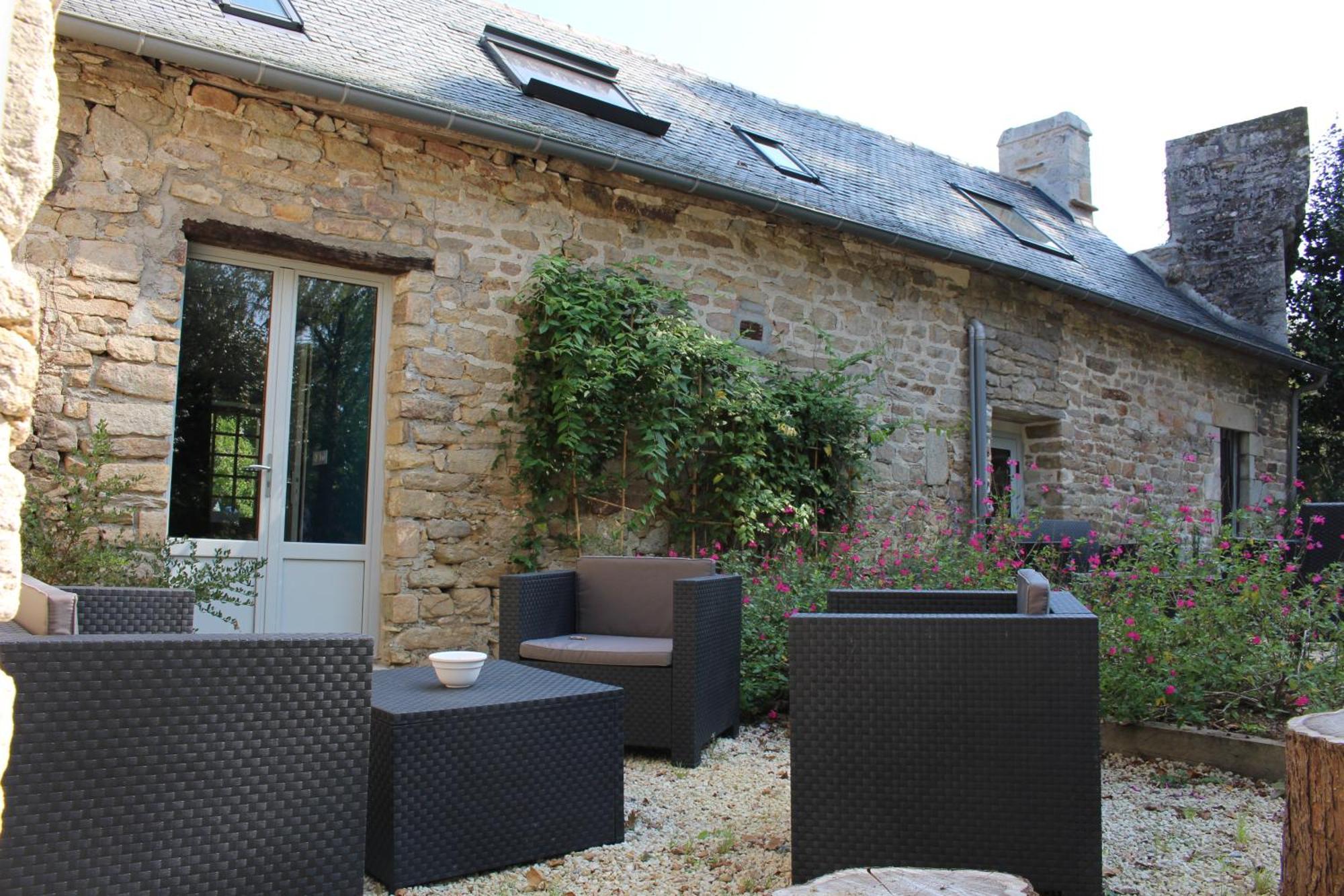 Manoir Du Moustoir - Hotel Les Empreintes Saint-Evarzec Bagian luar foto