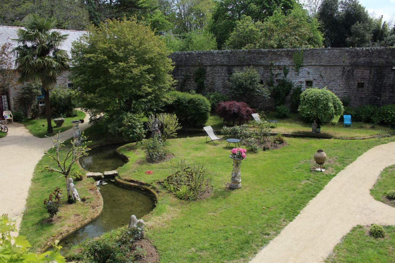 Manoir Du Moustoir - Hotel Les Empreintes Saint-Evarzec Bagian luar foto