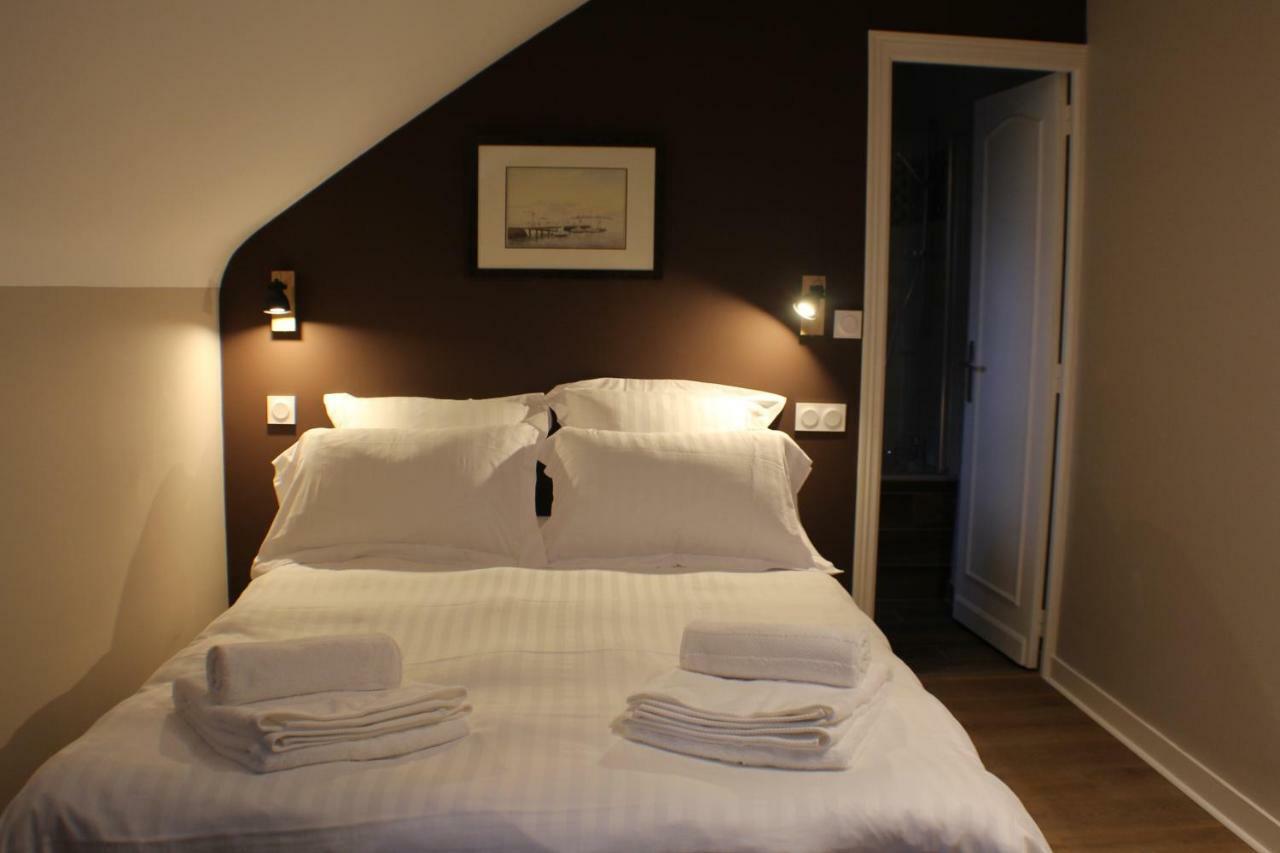 Manoir Du Moustoir - Hotel Les Empreintes Saint-Evarzec Bagian luar foto