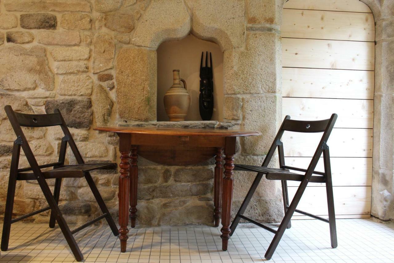 Manoir Du Moustoir - Hotel Les Empreintes Saint-Evarzec Bagian luar foto