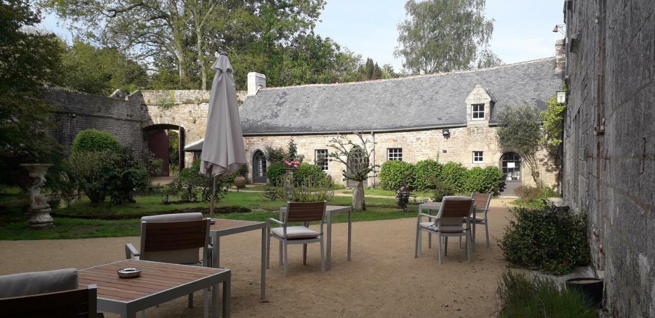 Manoir Du Moustoir - Hotel Les Empreintes Saint-Evarzec Bagian luar foto