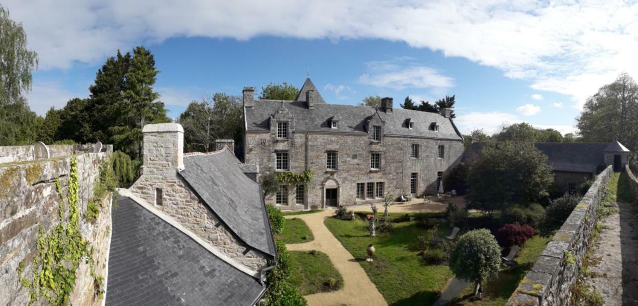 Manoir Du Moustoir - Hotel Les Empreintes Saint-Evarzec Bagian luar foto